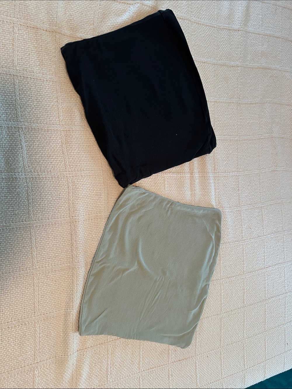 Hollister Classic Black and Sage Women’s Tube Tops